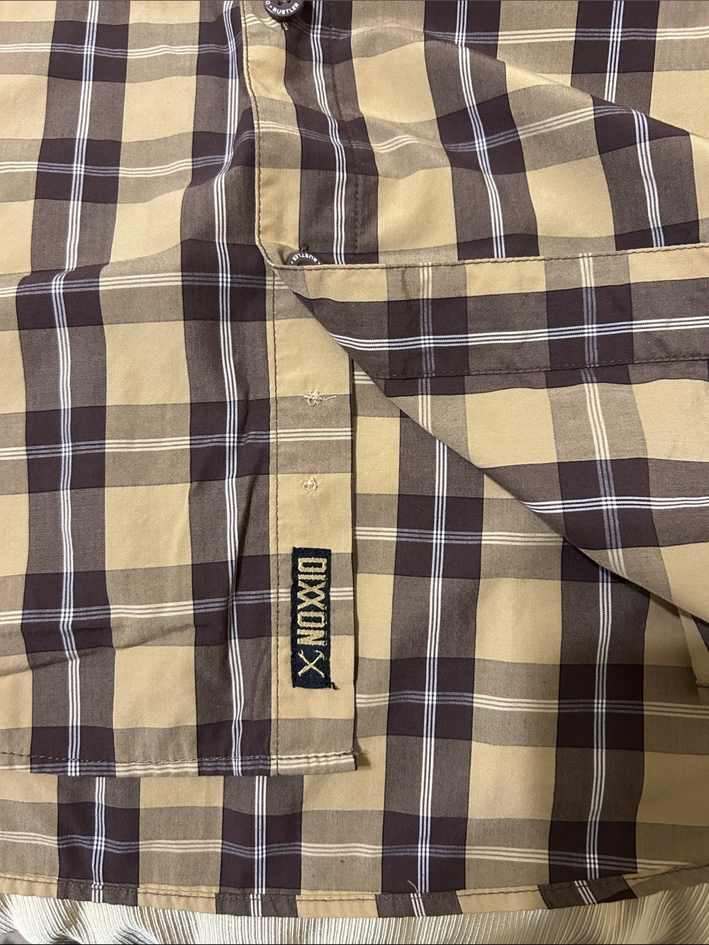 DIXXON Men’s Short-Sleeve Plaid Button-Up Shirt in Tan and Brown - Picture 4 of 6